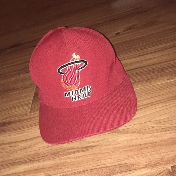 Miami Heat Cap - Picture 1 of 5